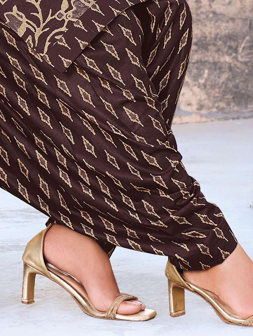 Women Printed Three Quarter Sleeve Kurta Pant With Dupatta Set - 22642818 -  Standard Image - 4