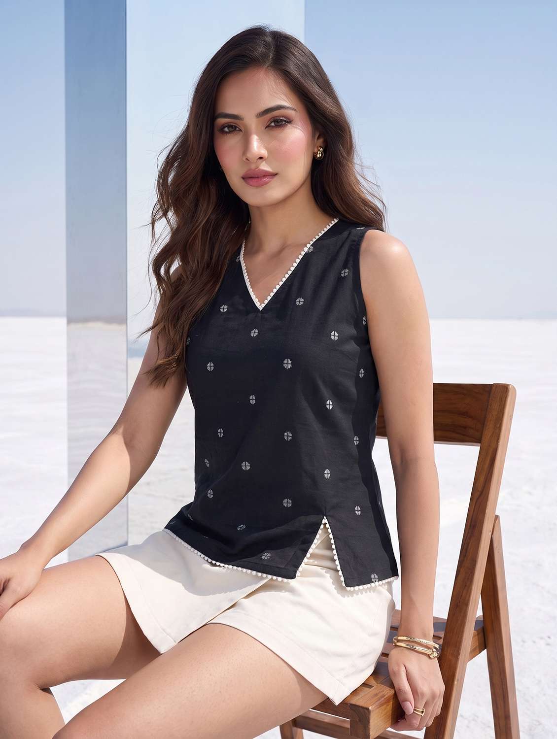 women printed sleeveless regular top