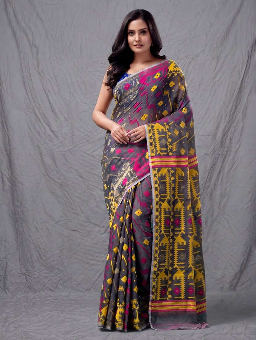 women self design jamdani saree