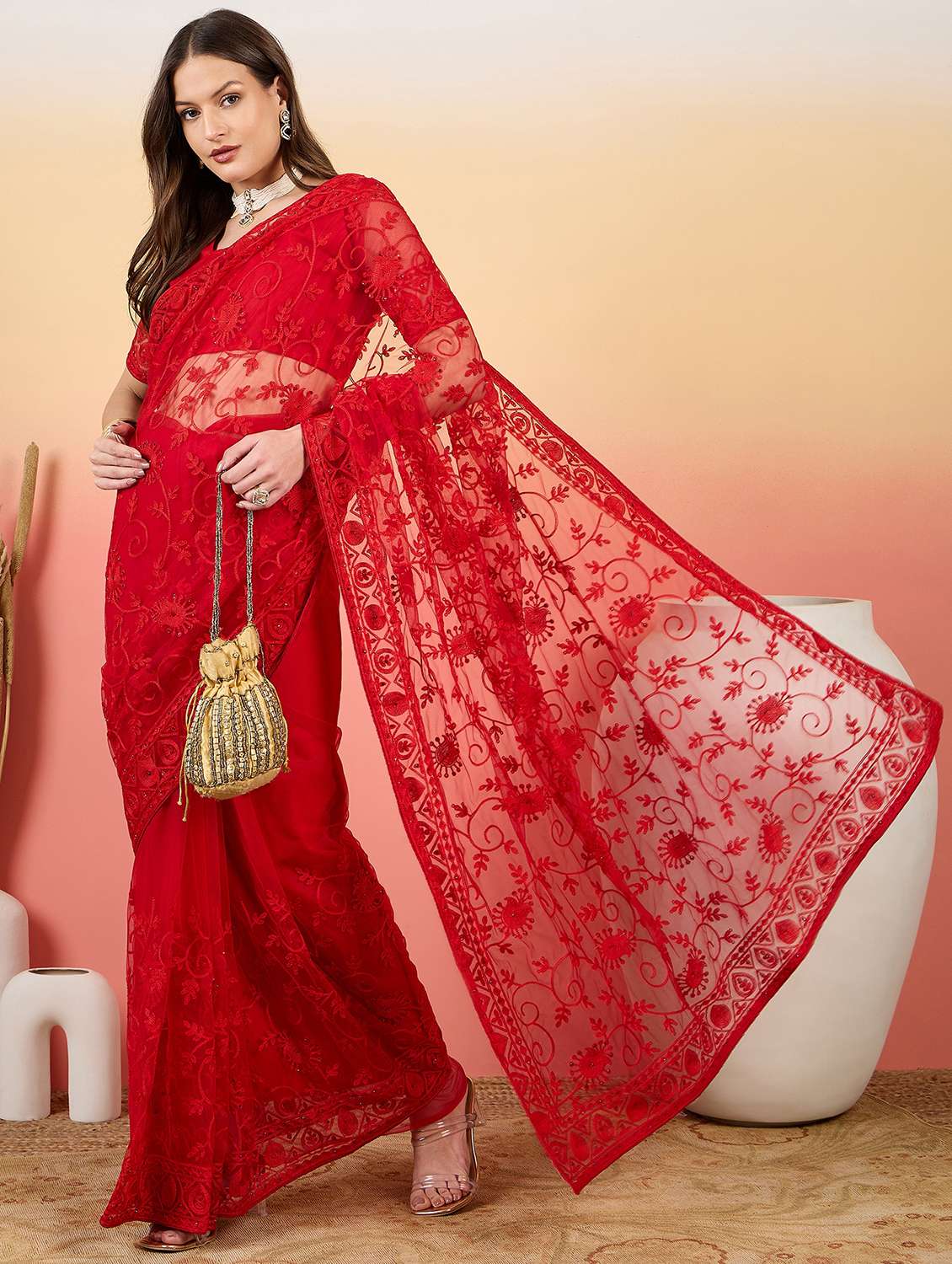 Women Solid With Work Embroidered Saree With Blouse - 22660662 -  Standard Image - 4