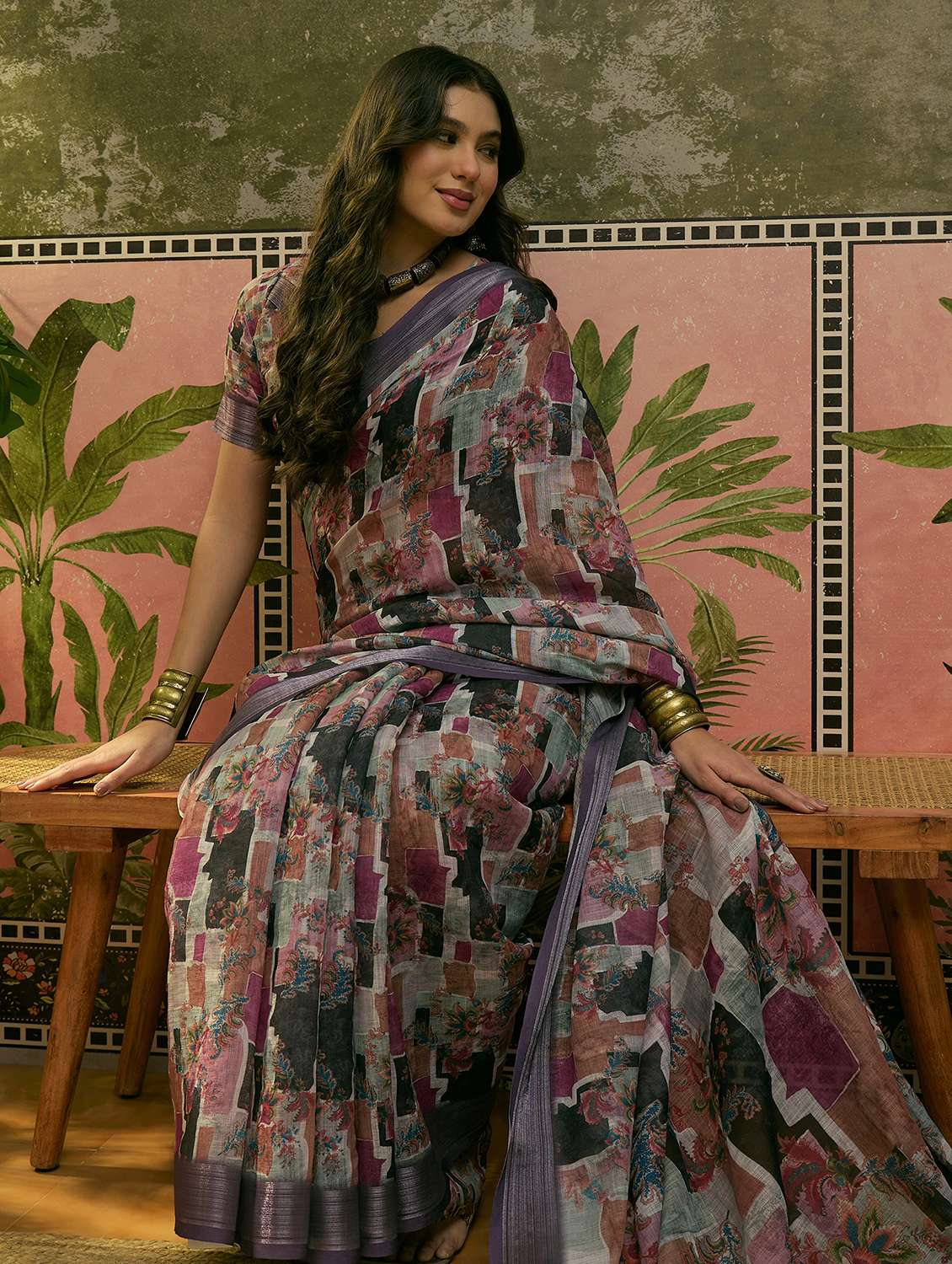 Women Printed Casual Wear Saree With Blouse - 22660797 -  Standard Image - 4