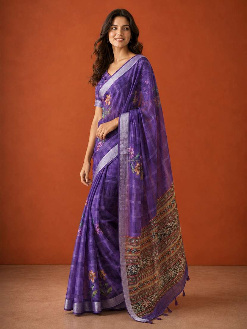 Women Printed Casual Wear Saree With Blouse - 22660892 -  Standard Image - 4