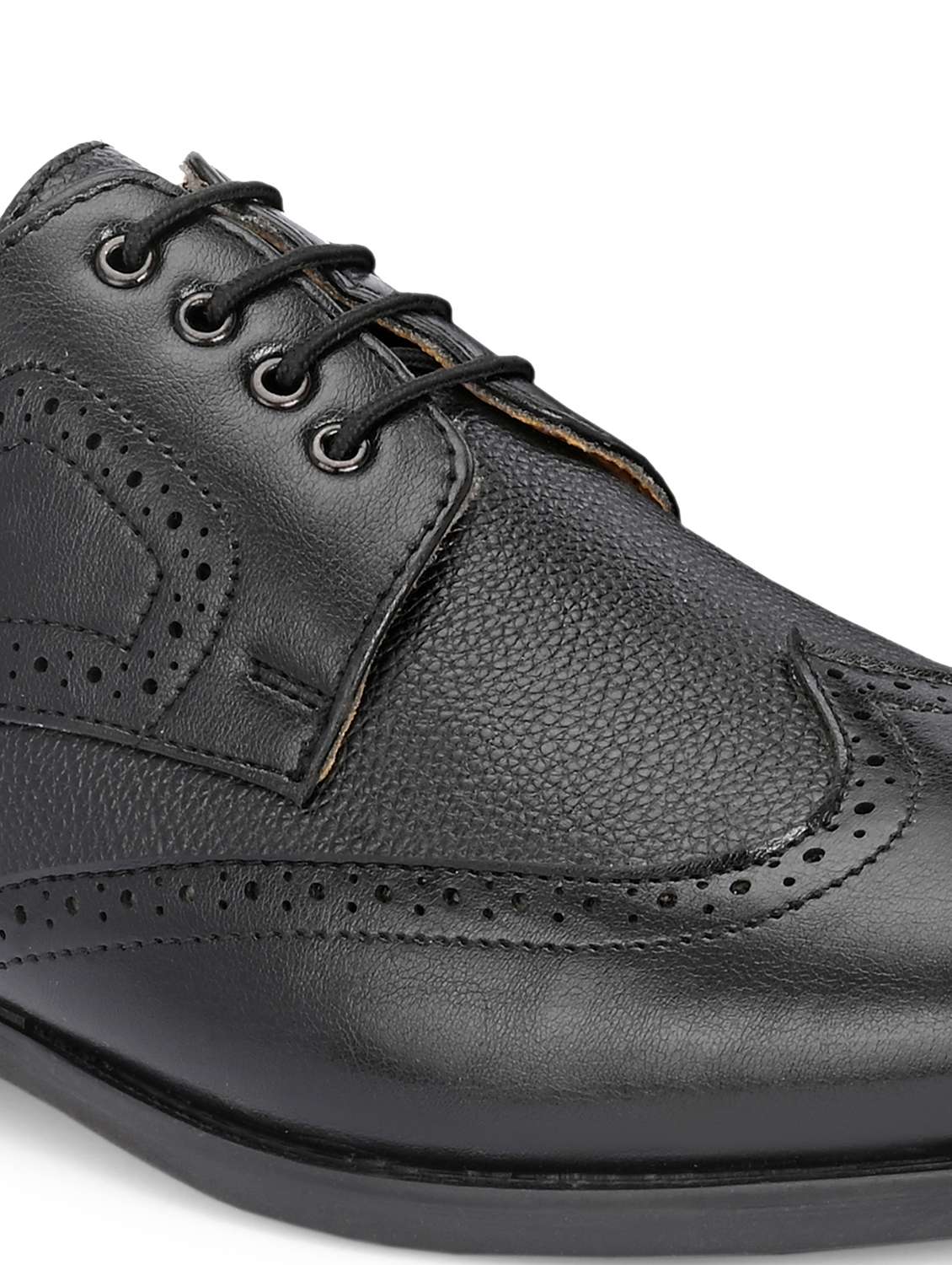 Men Textured Lace Up Brouges Formal Shoes - 22662529 -  Standard Image - 4