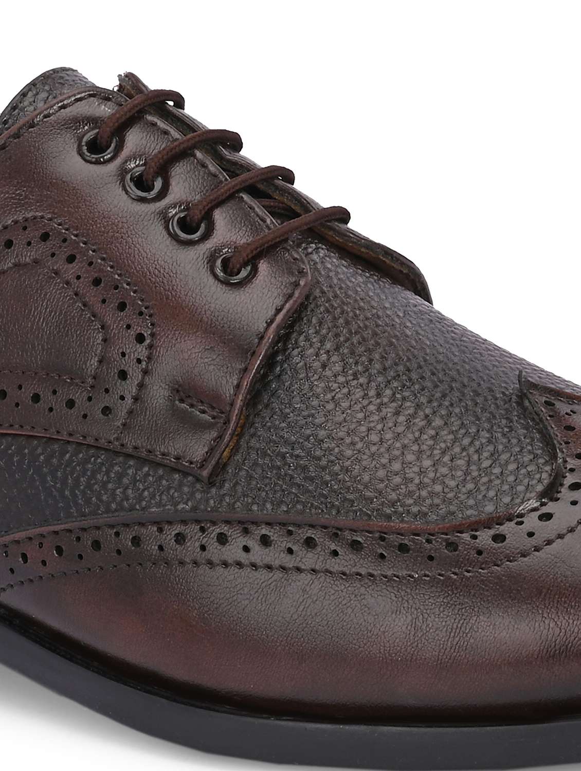 Men Textured Lace Up Brouges Formal Shoes - 22662530 -  Standard Image - 4