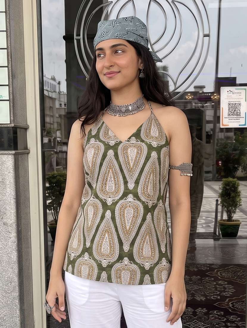 women printed halter neck straight kurti
