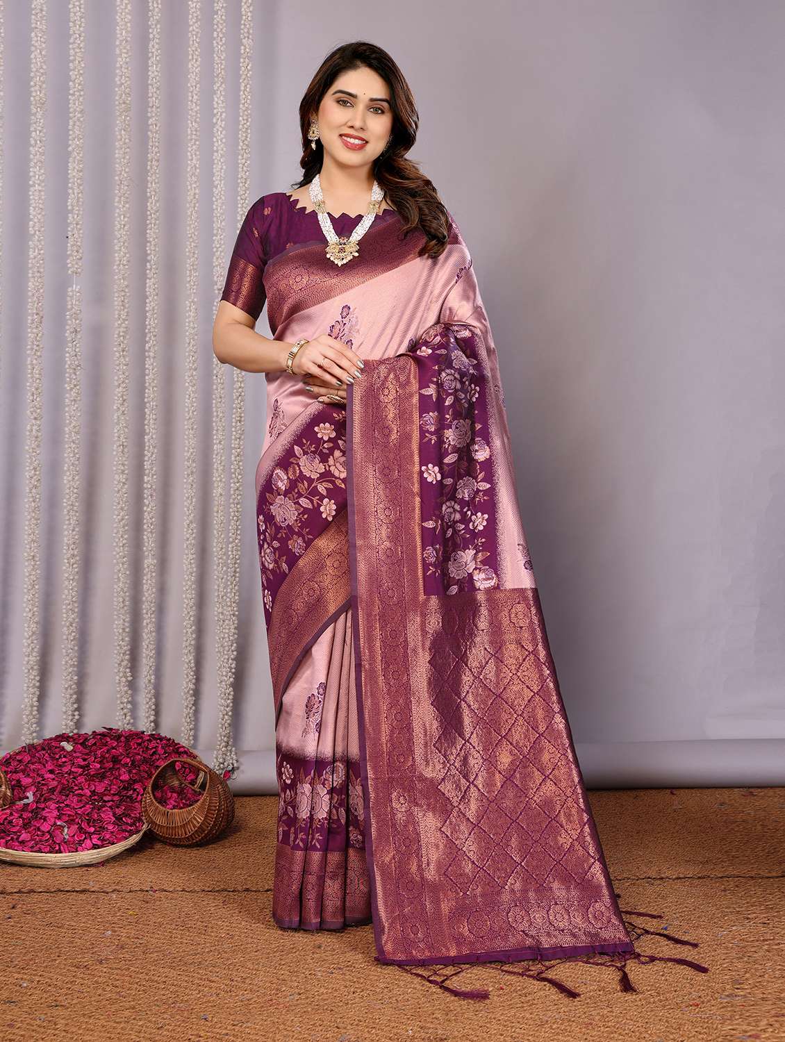 women self design banarasi saree with blouse
