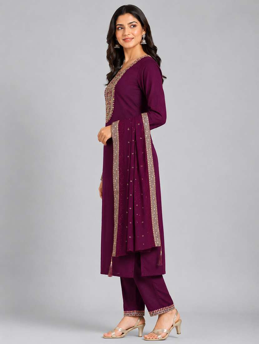 Women Solid With Work Long Sleeve Kurta Pant With Dupatta Set - 22663824 -  Standard Image - 1