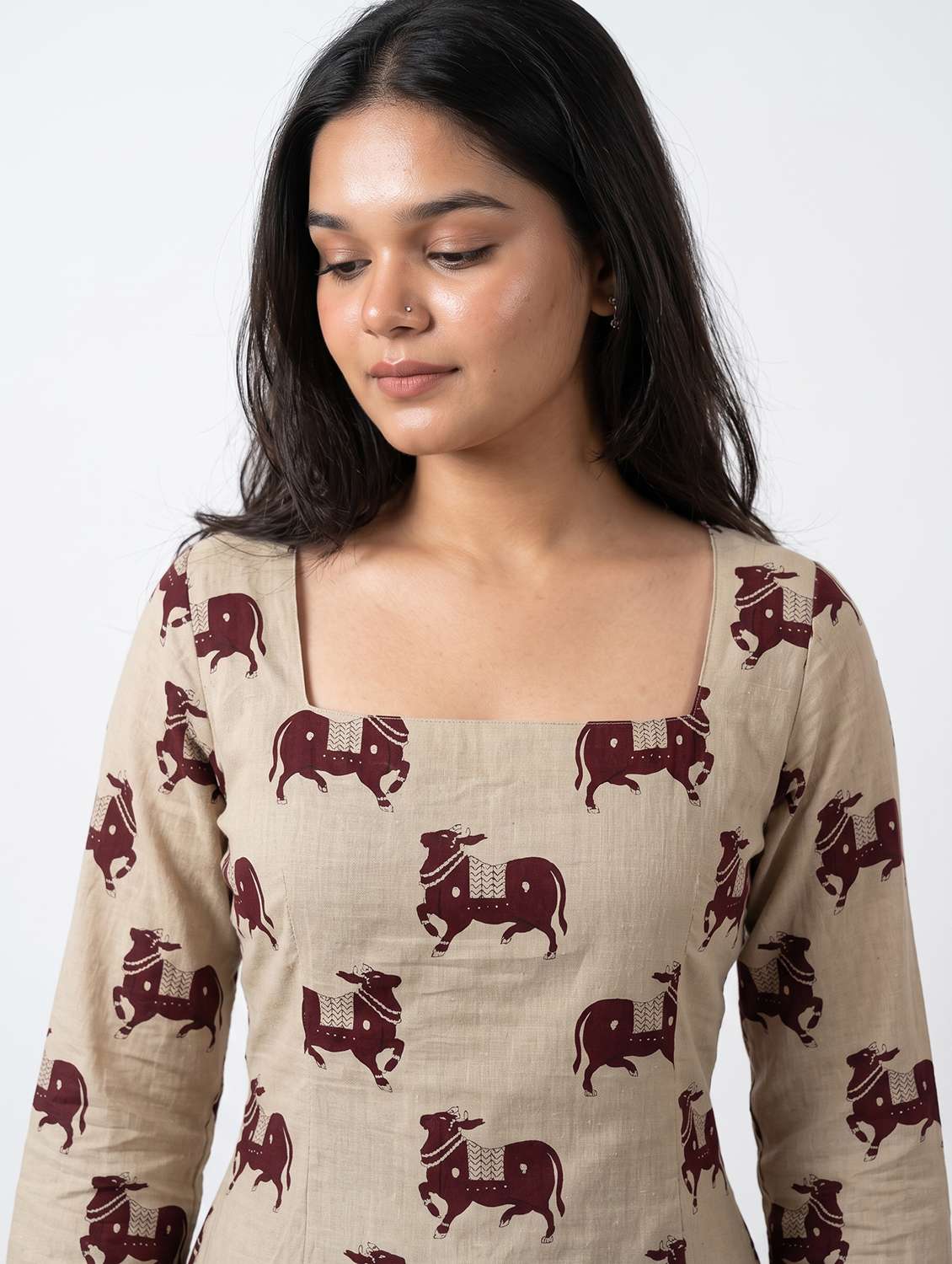 Women Printed Long Sleeves Straight Kurti - 22663920 -  Standard Image - 1