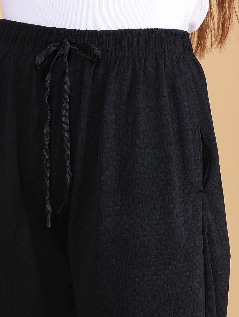 Women Solid Mid Rise Straight Trouser - 22664496 -  Standard Image - 1