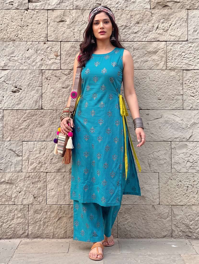 women printed sleeveless ethnic co-ord set - 22664510 -  Standard Image - 1