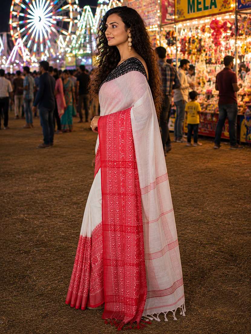 women solid with bordered handloom saree with blouse - 22665524 -  Standard Image - 1