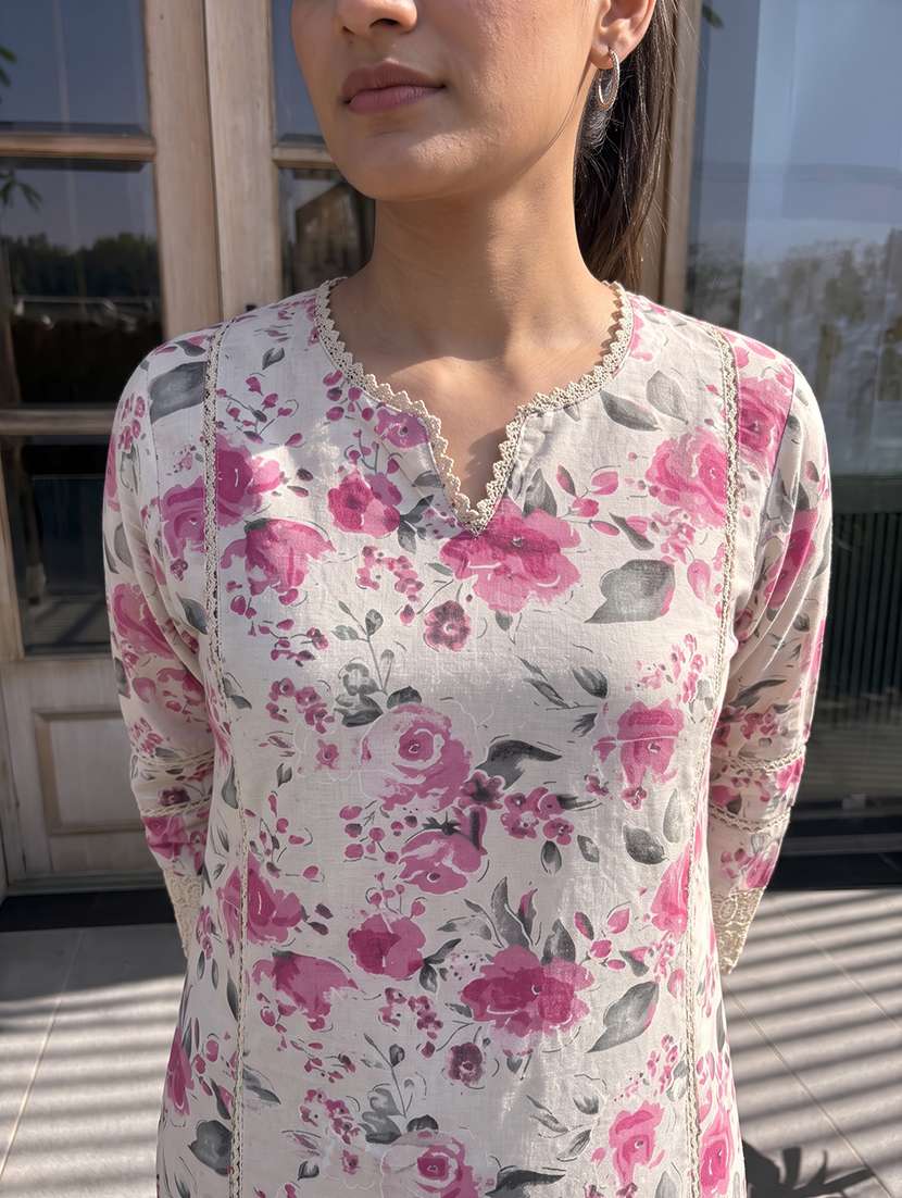 Women Printed Three Quarter Sleeves Kurta Pant Set - 22668265 -  Standard Image - 1