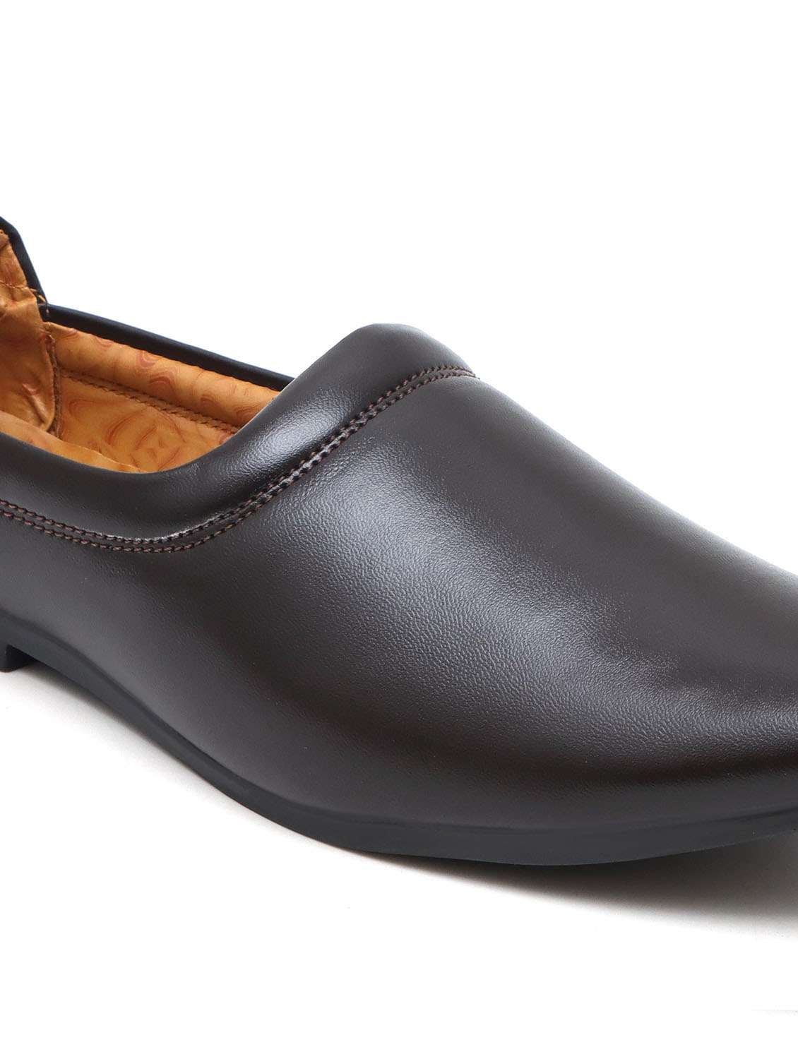 Men Solid Slip On Mojari - 22686168 -  Standard Image - 4