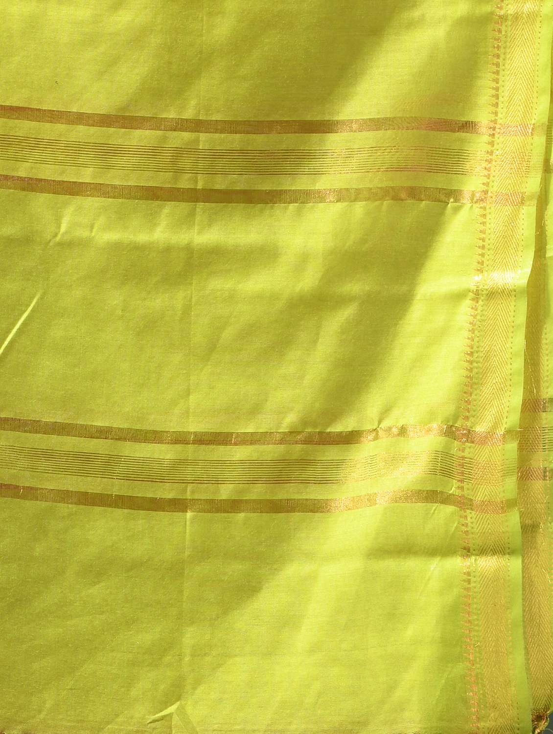 women solid with bordered saree with blouse - 22686248 -  Standard Image - 4