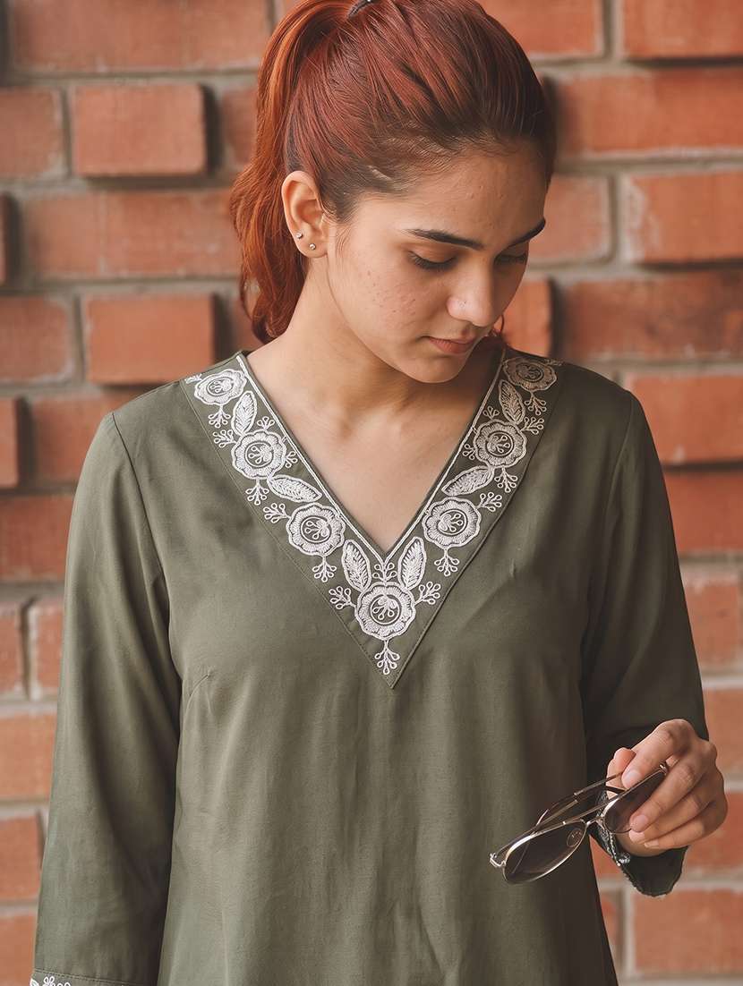 women embroidered three quarter sleeves straight kurta - 22686348 -  Standard Image - 1