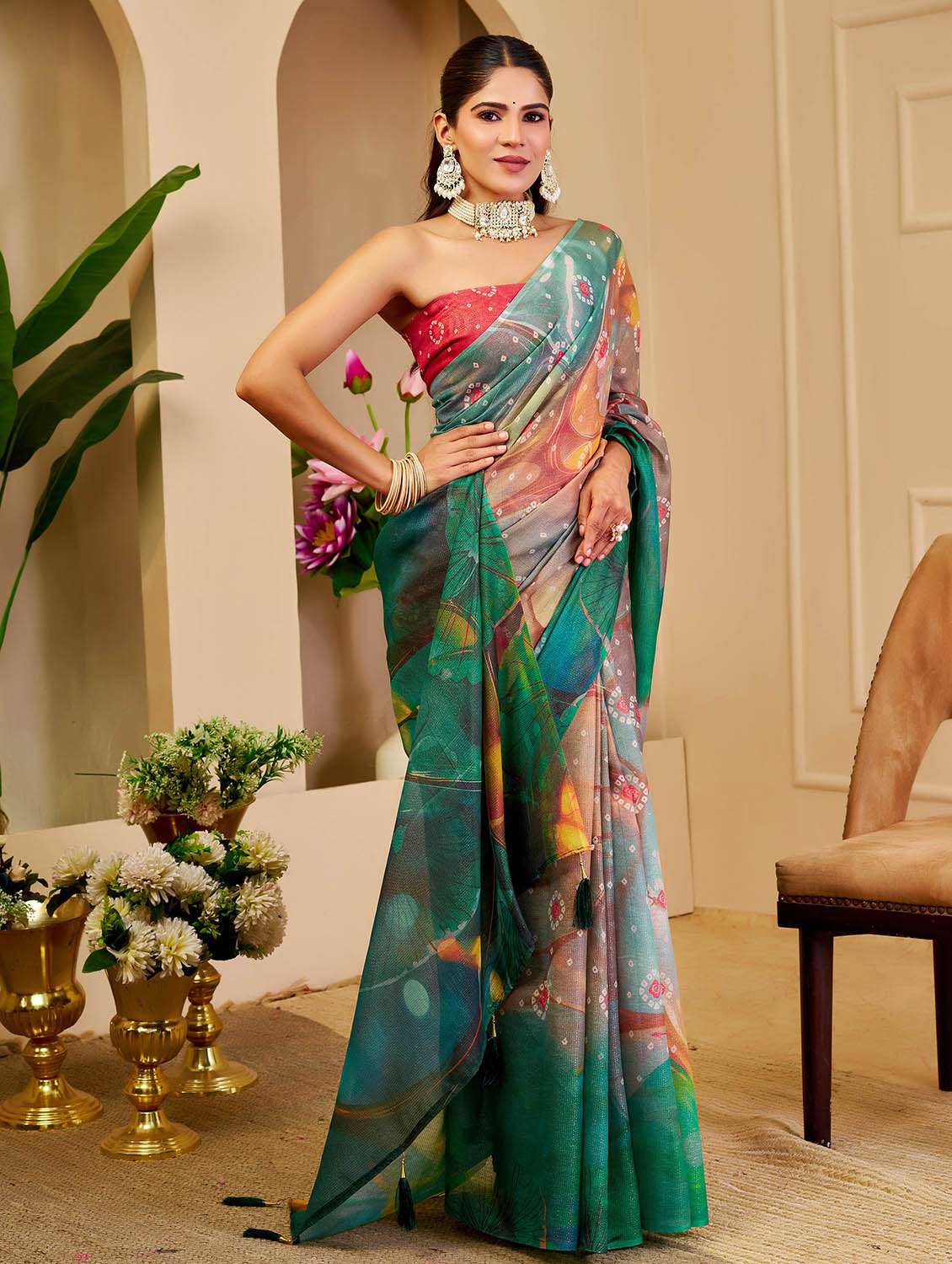 Women Printed Casual Wear Saree With Blouse - 22686630 -  Standard Image - 4