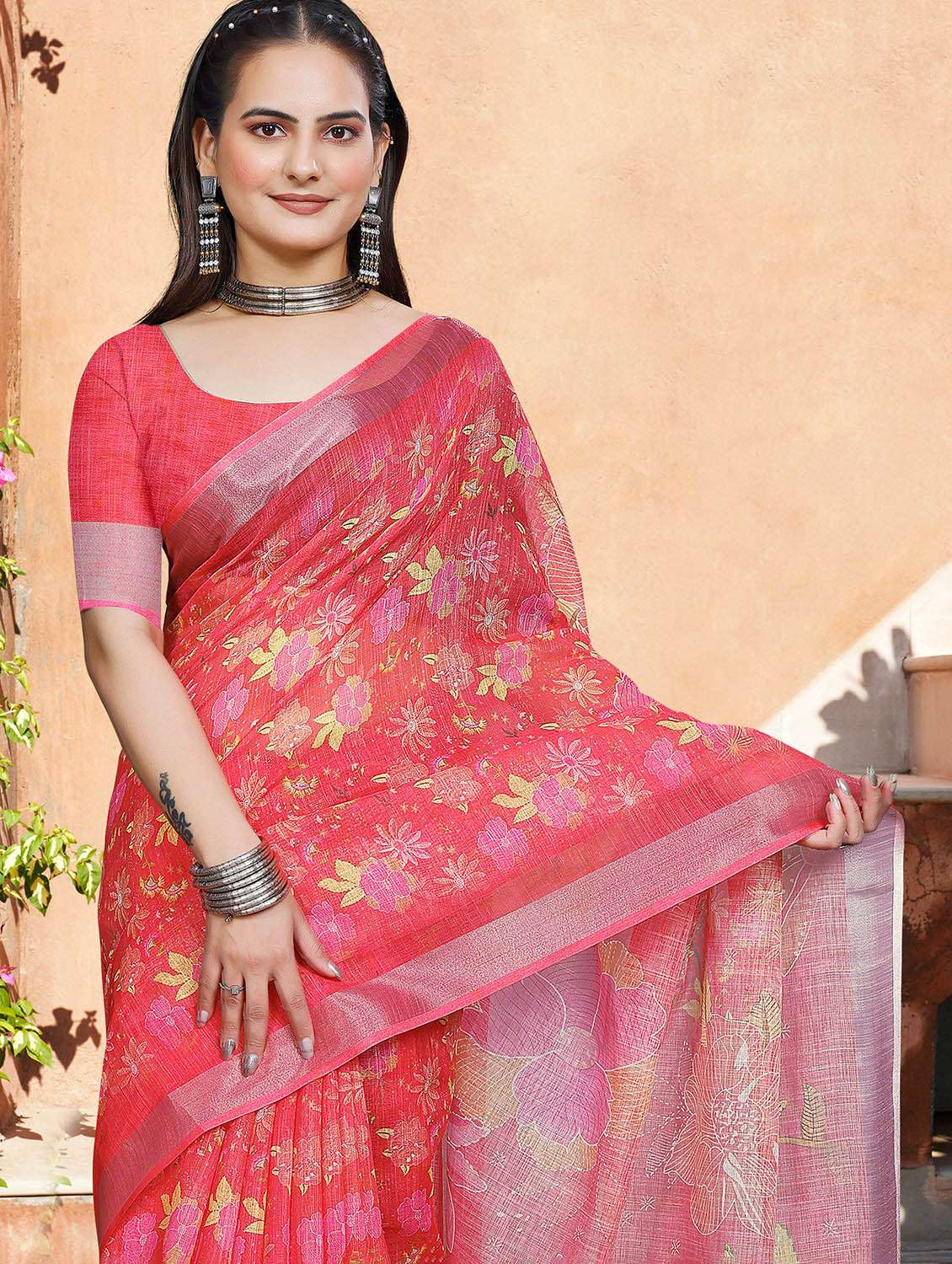 women printed casual wear saree with blouse - 22686718 -  Standard Image - 1