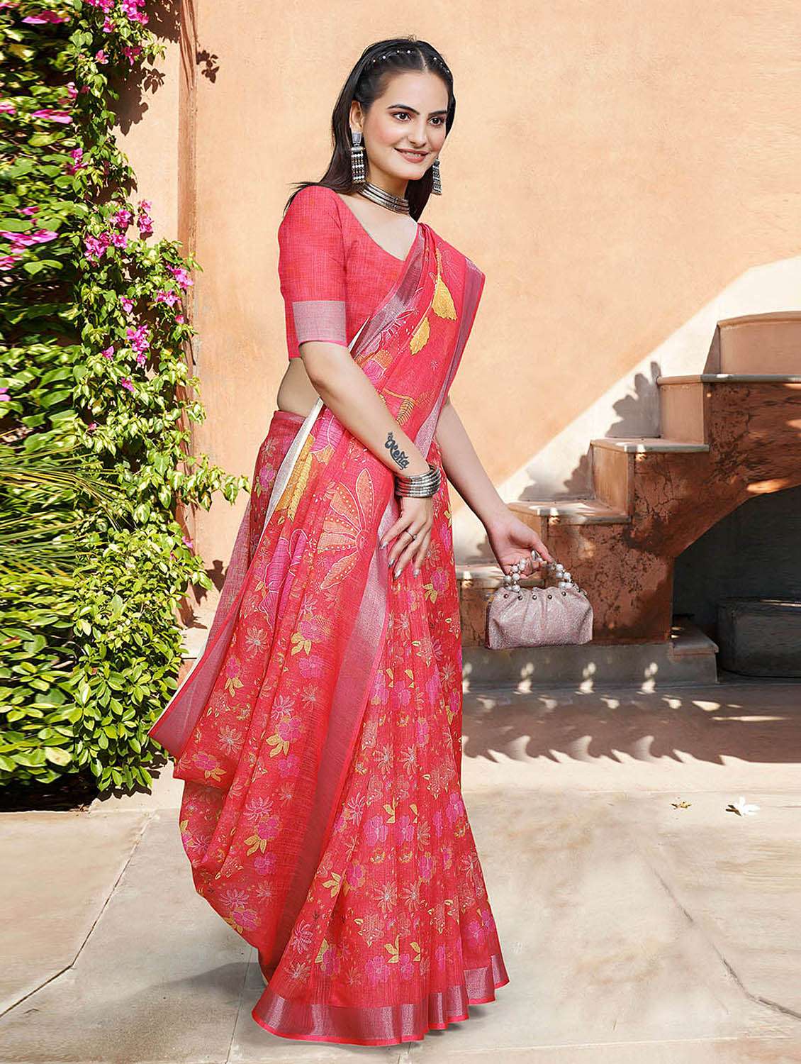 women printed casual wear saree with blouse - 22686718 -  Standard Image - 4