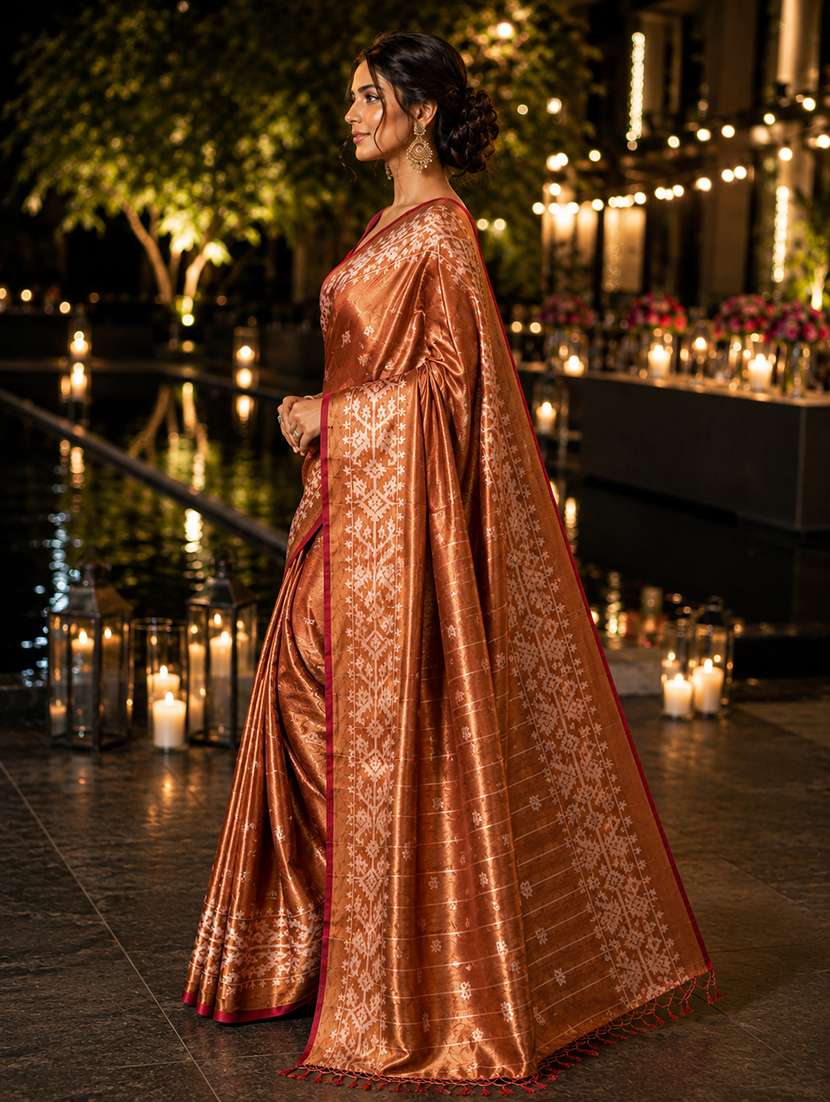 women self design handloom saree with blouse - 22687021 -  Standard Image - 1