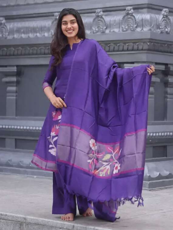 Women Self Design Three Quarter Sleeves Kurta Pant Set With Dupatta - 22692379 -  Standard Image - 4