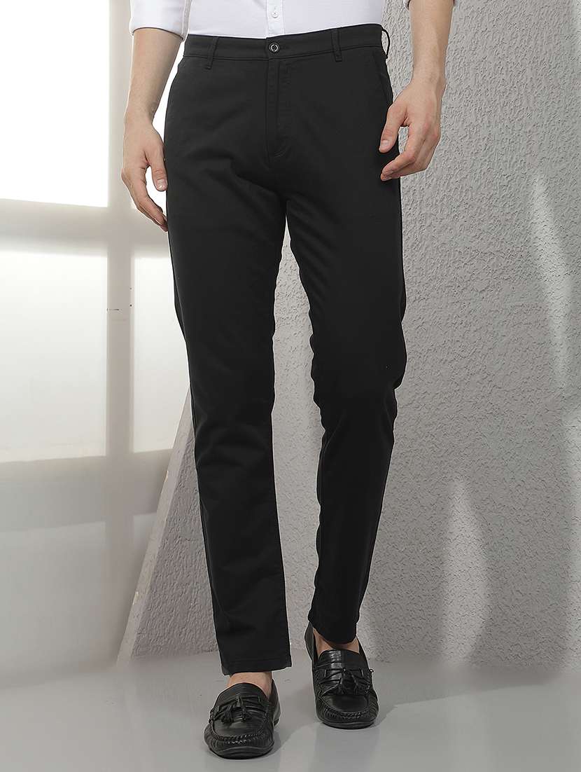 men solid mid rise chinos casual trouser