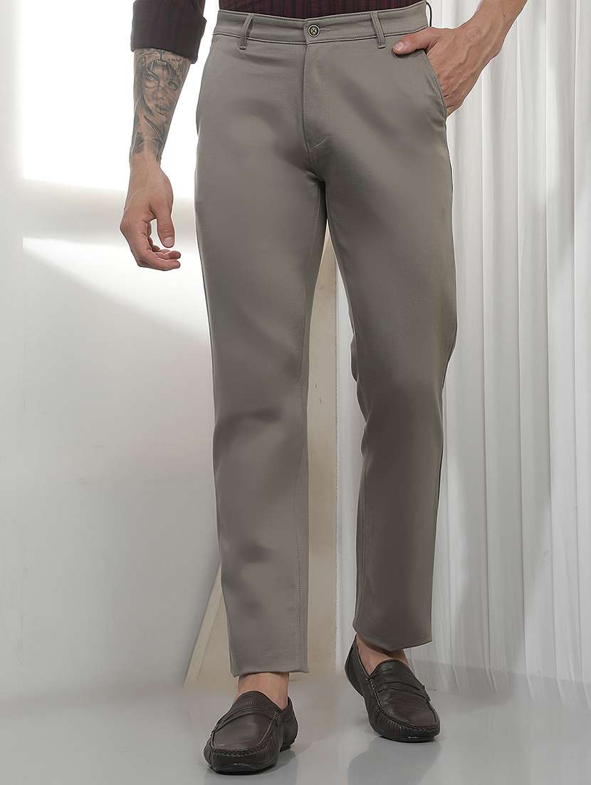men solid mid rise regular fit chinos