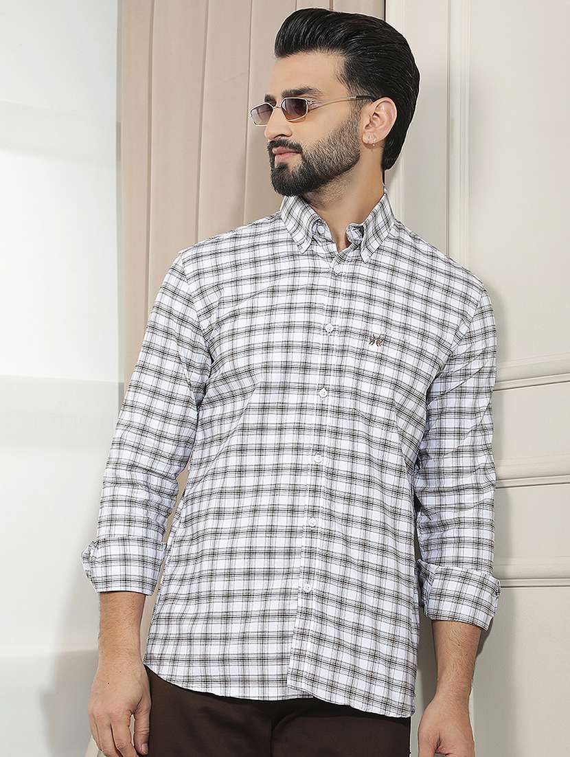men checkered long sleeves casual shirt