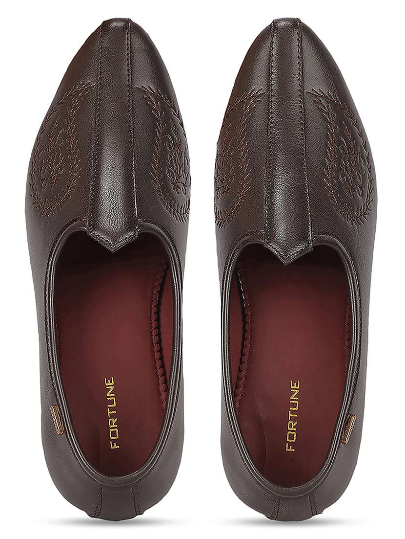 Men Brown Slip On Mojari - 22694849 -  Standard Image - 6