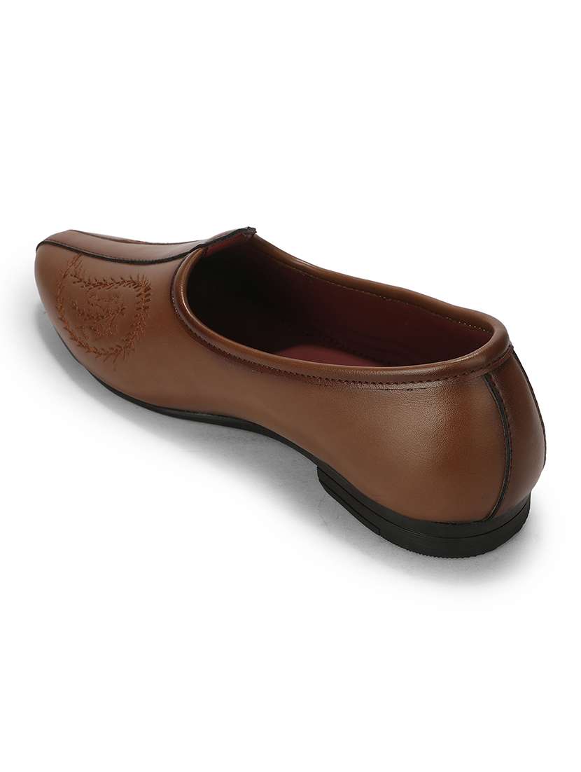 Men Brown Slip On Mojari - 22694851 -  Standard Image - 4