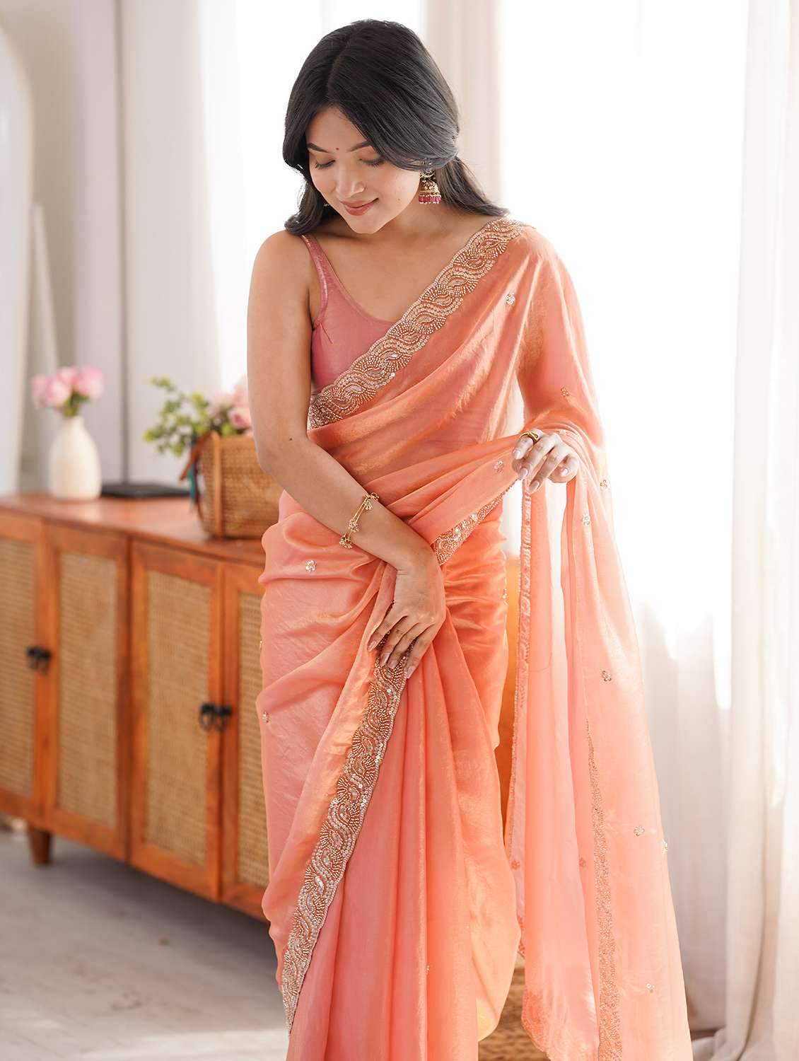 Women Solid With Work Embellished Saree With Blouse - 22695311 -  Standard Image - 1