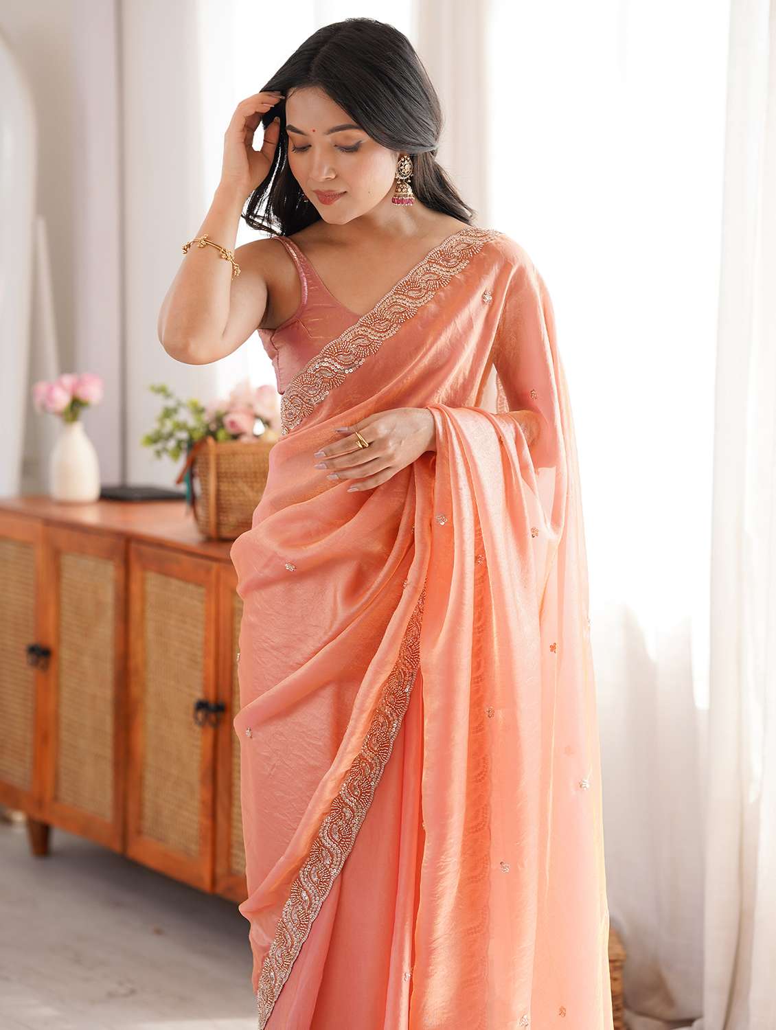Women Solid With Work Embellished Saree With Blouse - 22695311 -  Standard Image - 4