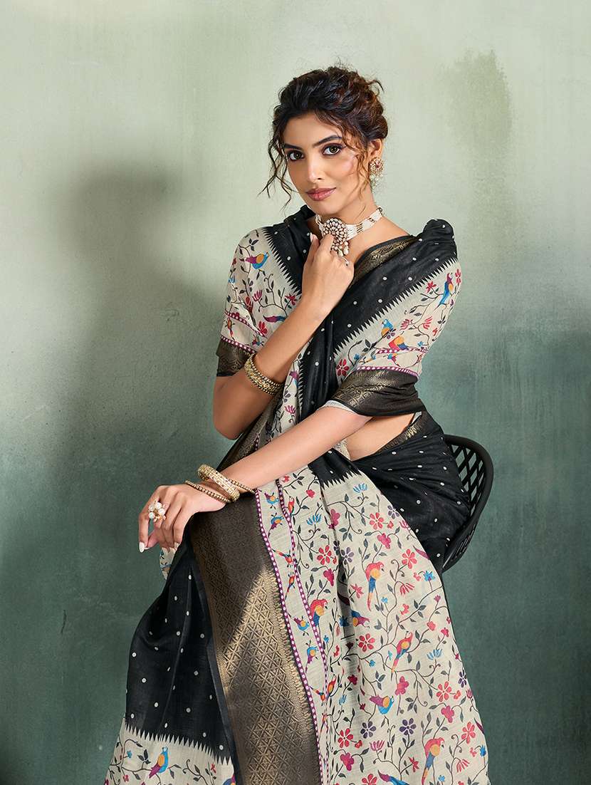 Women Printed Casual Wear Saree With Blouse - 22695404 -  Standard Image - 1