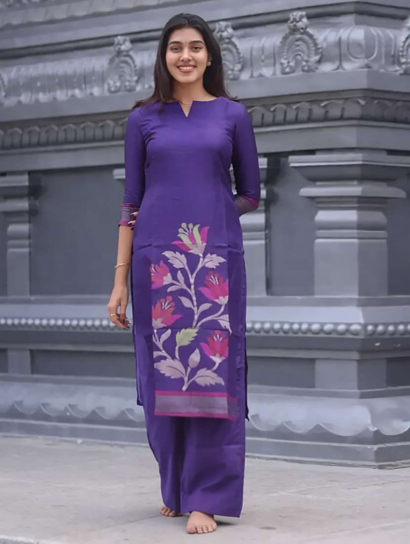 Women Self Design Three Quarter Sleeves Kurta Pant Set With Dupatta - 22696768 -  Standard Image - 4