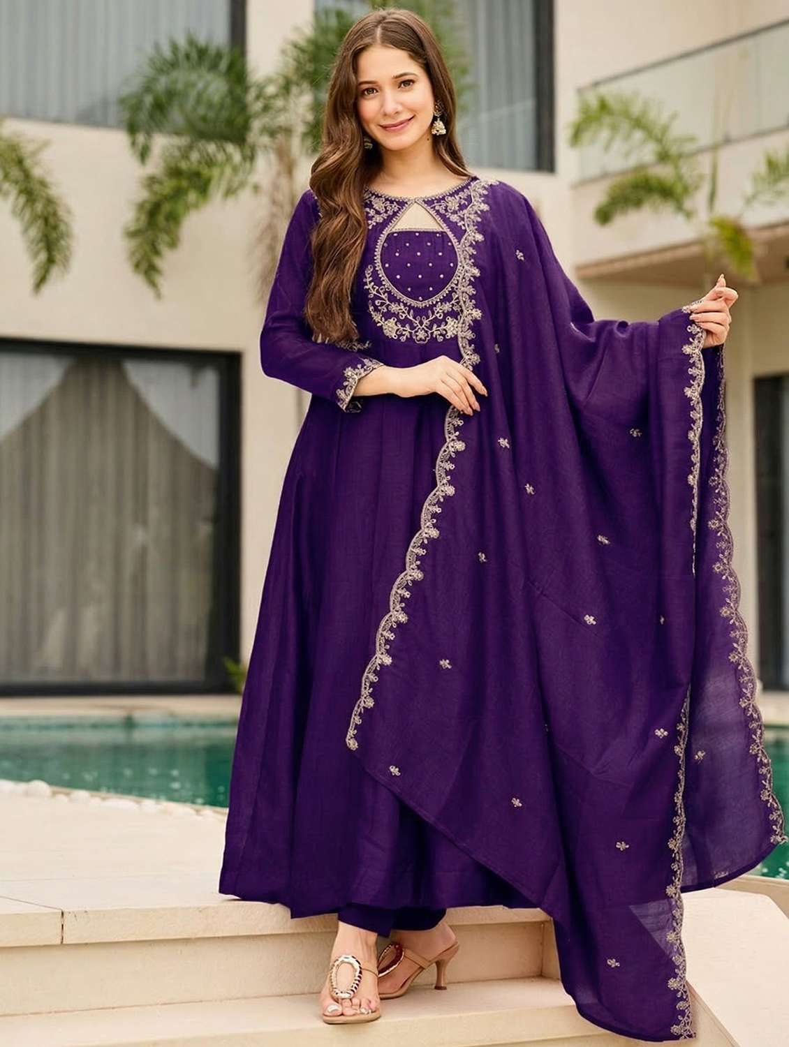 women embroidered three quarter sleeves kurta pant set with dupatta