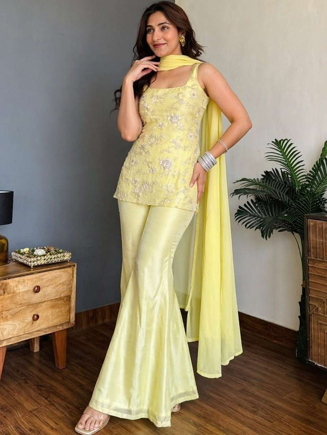 Women Embroidered Sleeveless Kurta Palazzo Set With Dupatta - 22696785 -  Standard Image - 1