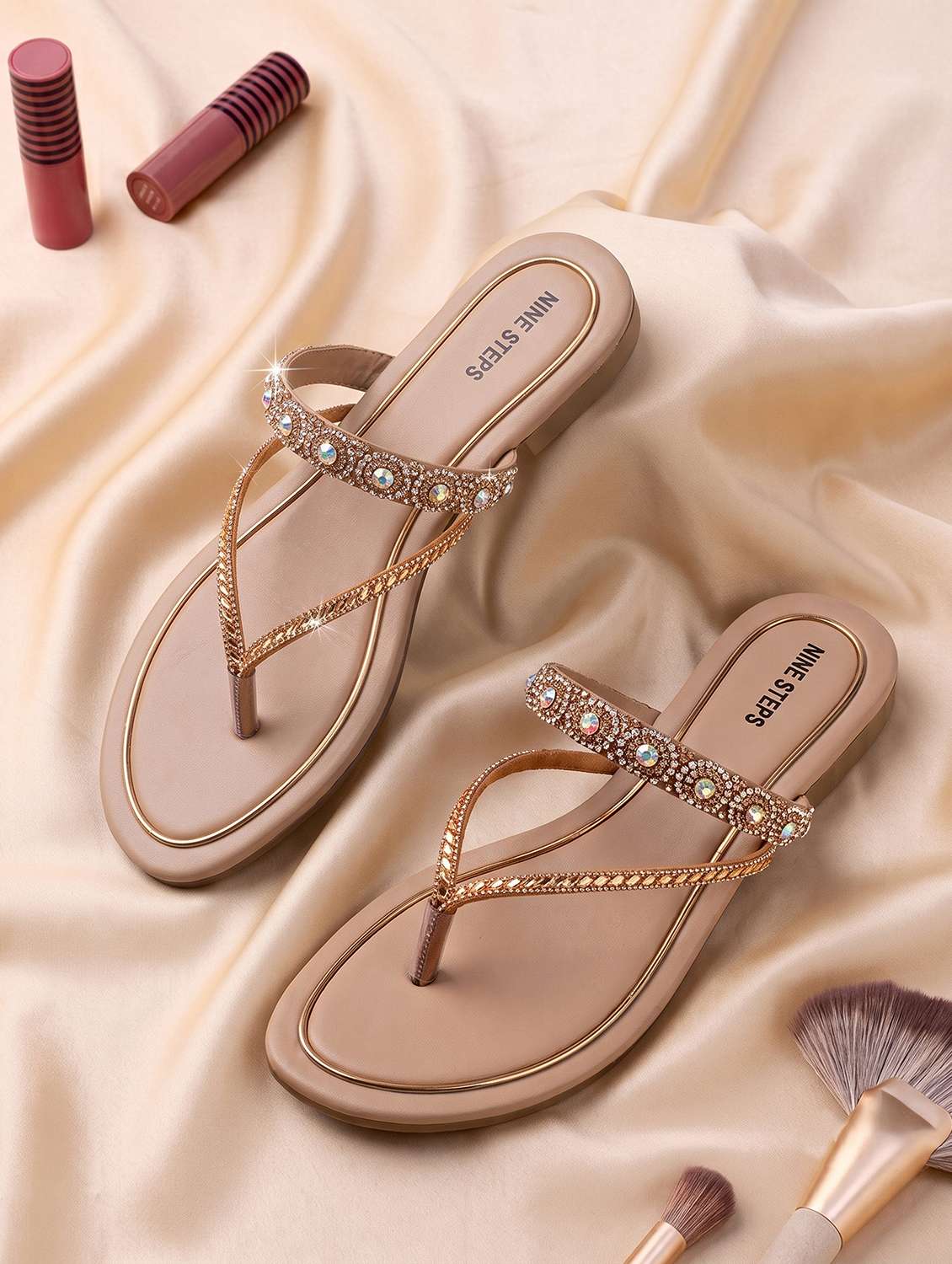 women embellished toe separator flats