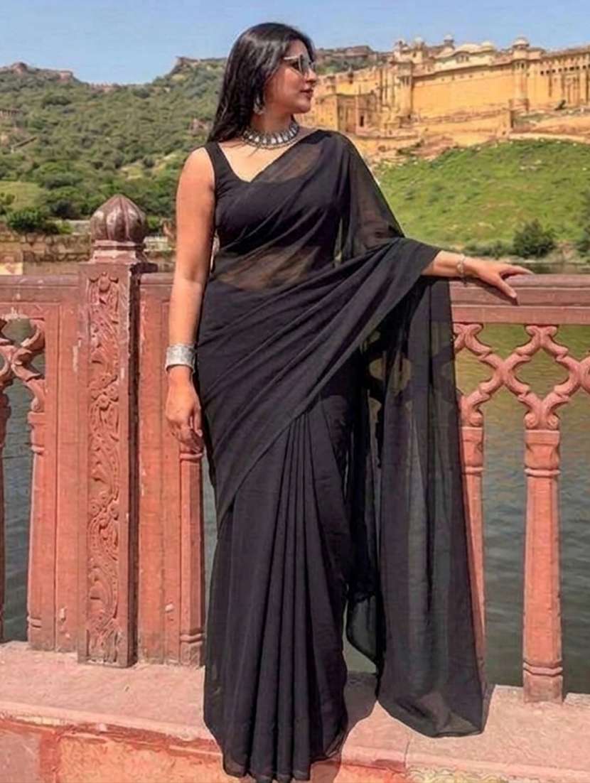 women solid plain saree with blouse