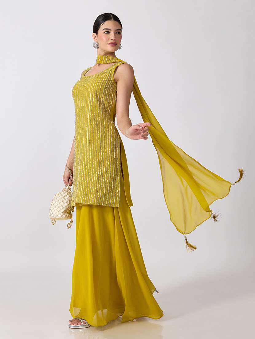 women embellished sleeveless kurta palazzo set with dupatta