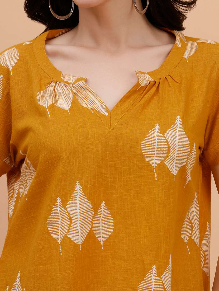Women Printed Short Sleeves Regular Top - 22697817 -  Standard Image - 1