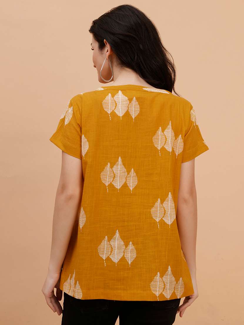 Women Printed Short Sleeves Regular Top - 22697817 -  Standard Image - 4