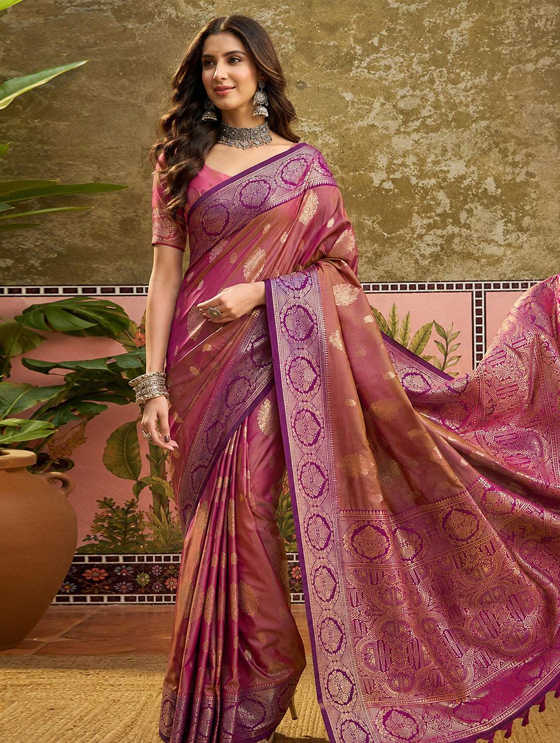 Women Self Design Banarasi Saree With Blouse - 22698832 -  Standard Image - 1
