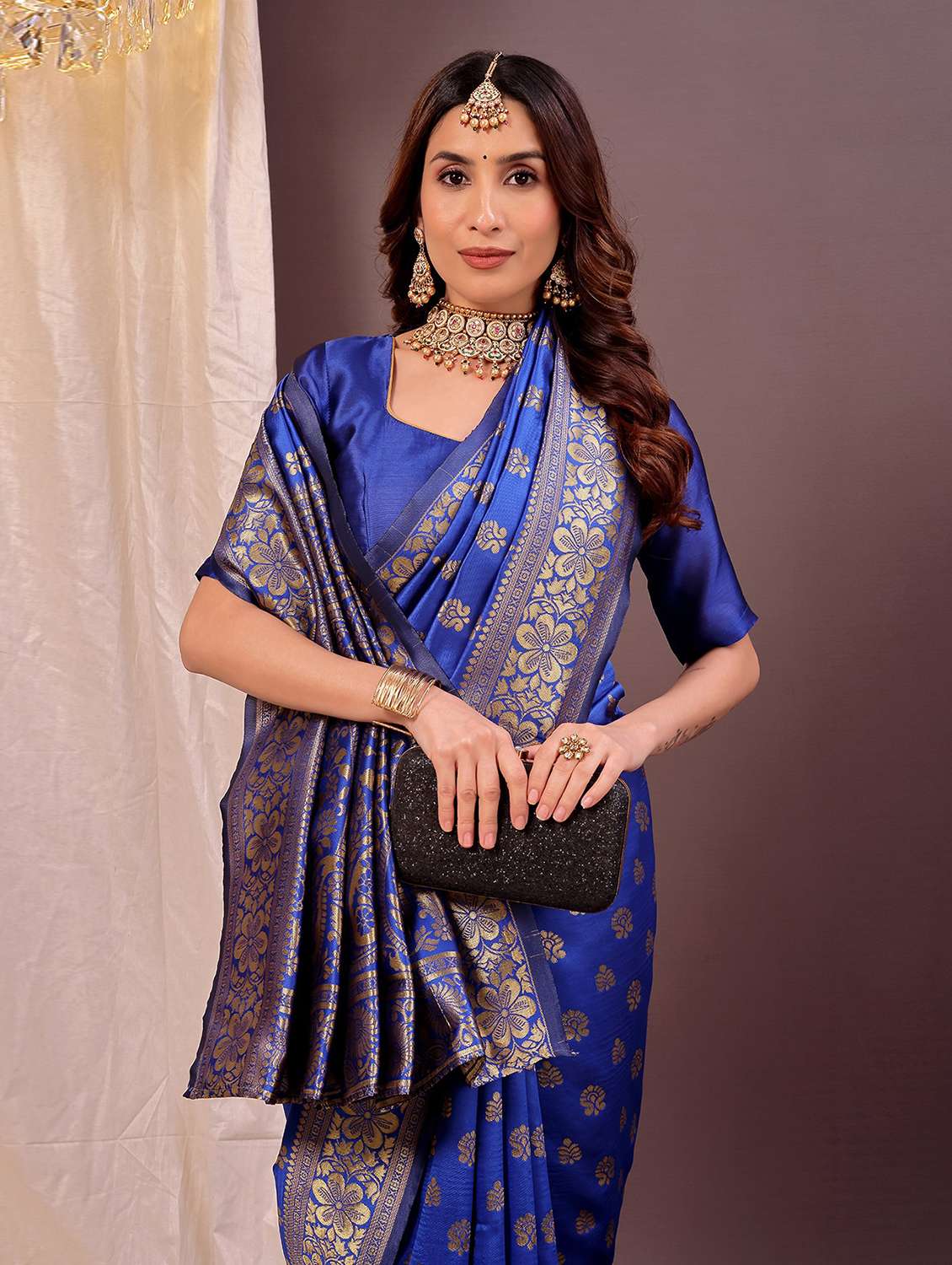 Women Self Design Banarasi Saree With Blouse - 22700662 -  Standard Image - 1