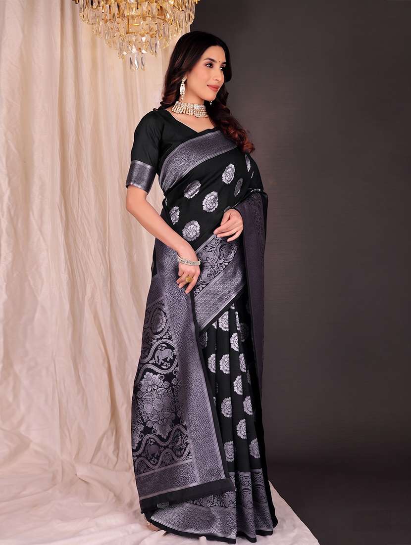 Women Self Design Banarasi Saree With Blouse - 22700695 -  Standard Image - 4