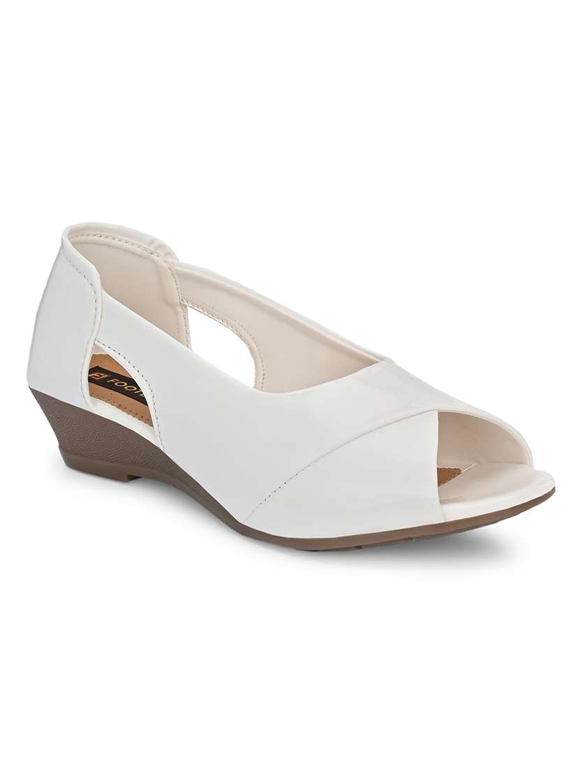 Women Solid Slip On Peep Toe Ballerina - 22701026 -  Standard Image - 1