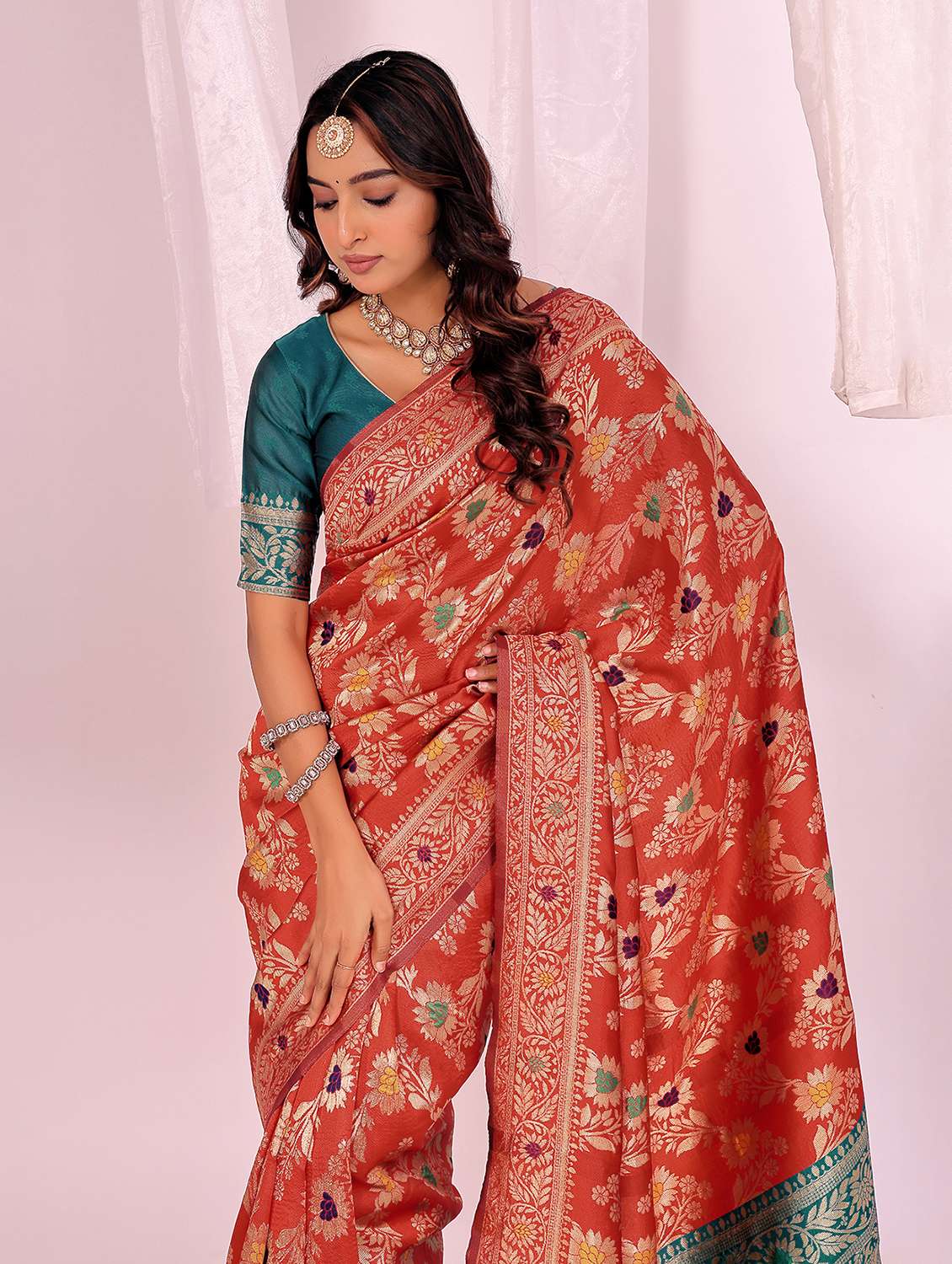 Women Self Design Banarasi Saree With Blouse - 22701779 -  Standard Image - 1