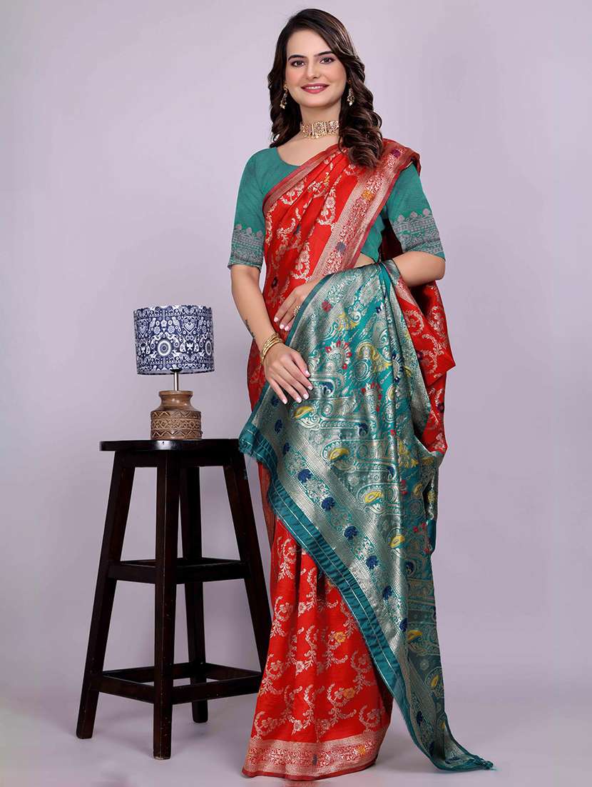 Women Self Design Banarasi Saree With Blouse - 22701864 -  Standard Image - 4