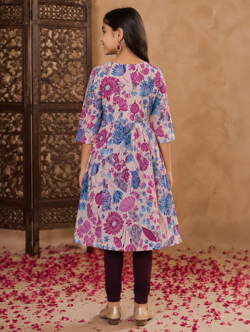 Girls Printed Three Quarter Sleeves Kurta Leggings Set - 22701961 -  Standard Image - 4