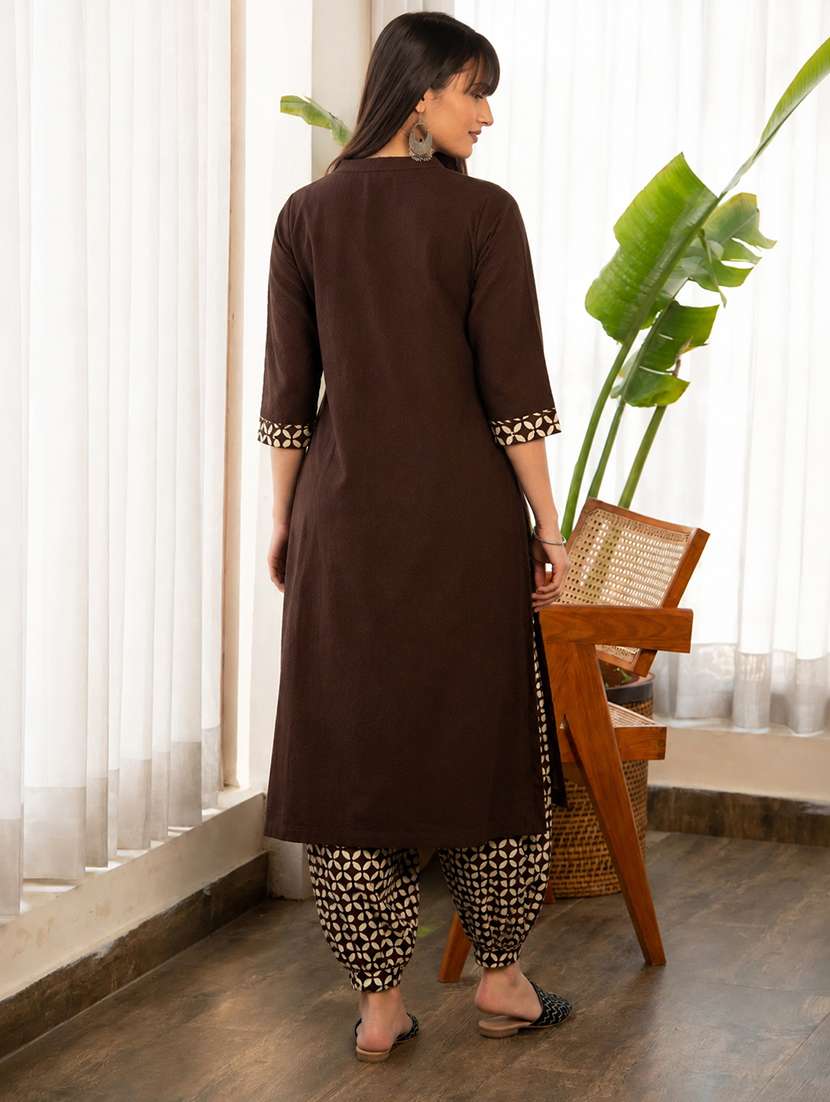 Women Printed Three Quarter Sleeve Kurta Salwar Set - 22702370 -  Standard Image - 4