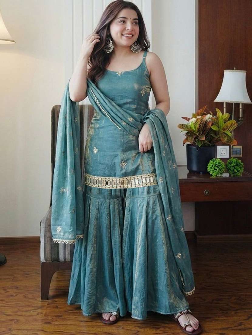 Women Embroidered Sleeveless Kurta Sharara Set With Dupatta - 22702383 -  Standard Image - 1