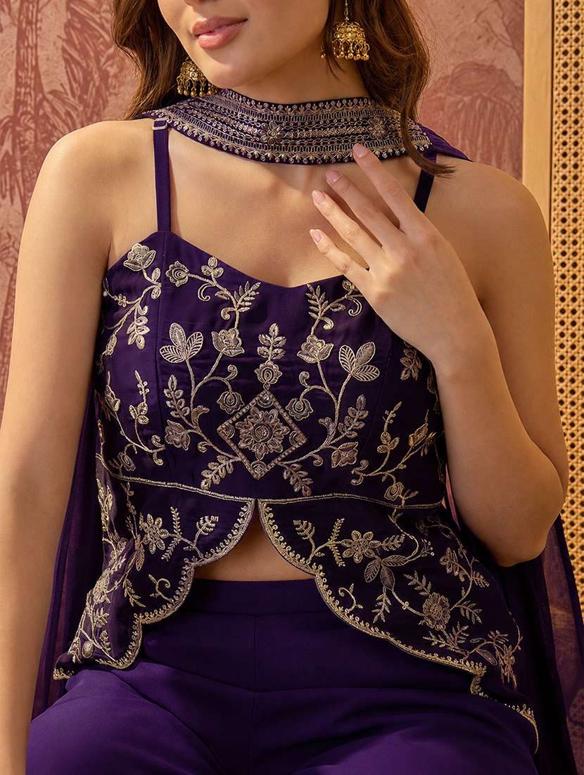 Women Embroidered Sleeveless Fusion Set - 22702385 -  Standard Image - 1